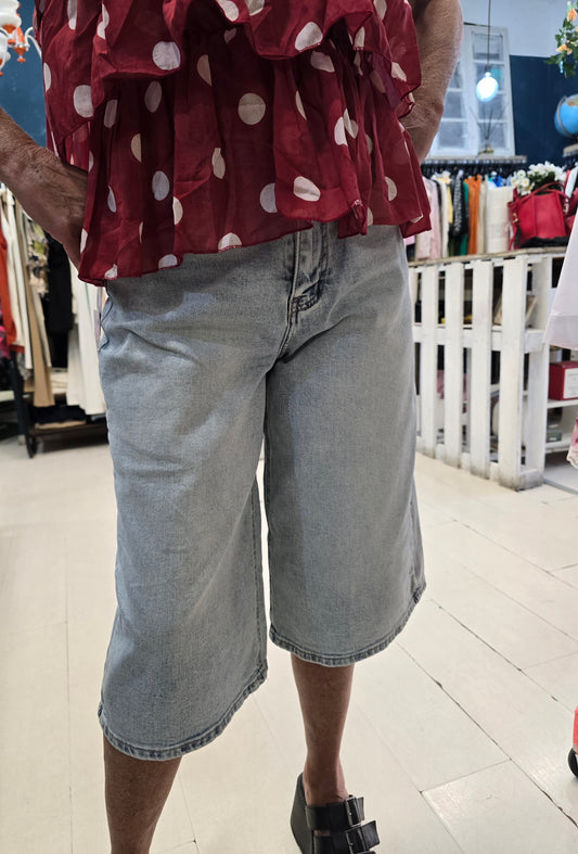 Bermuda denim