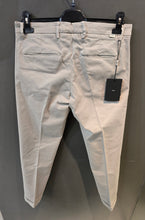 Carica l'immagine nel visualizzatore di Gallery, Pantalone Chinos Canvas Cotone Corda Slim Taglia 44
