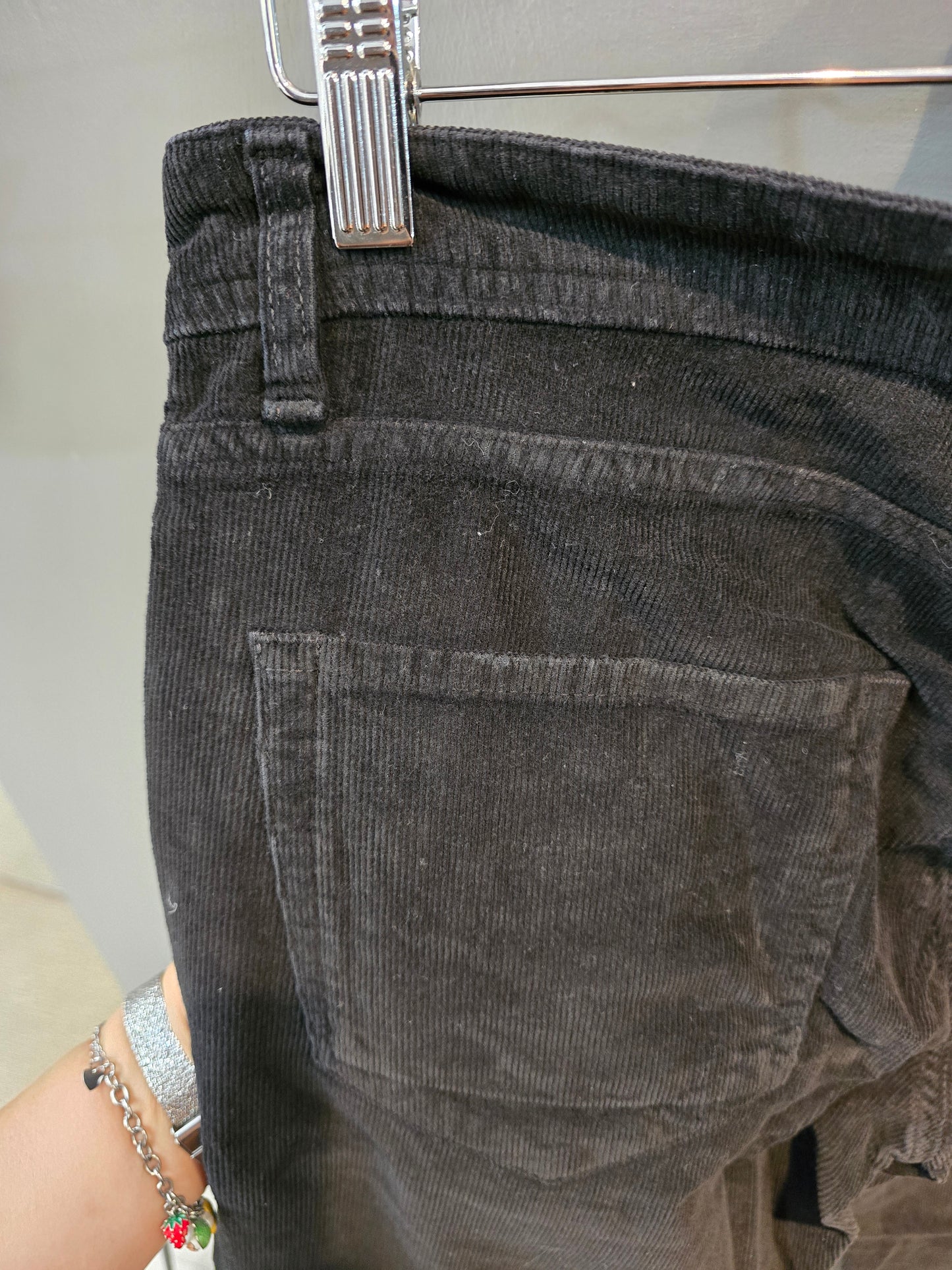 Jeans Velluto Millerighe Elasticizzato Nero Graffiature