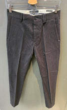 Carica l'immagine nel visualizzatore di Gallery, Pantalone Chinos Canvas Cotone Nero Tasca Bottone