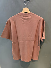 Carica l'immagine nel visualizzatore di Gallery, T-Shirt Paricollo Cotone Logo Davanti Marrone