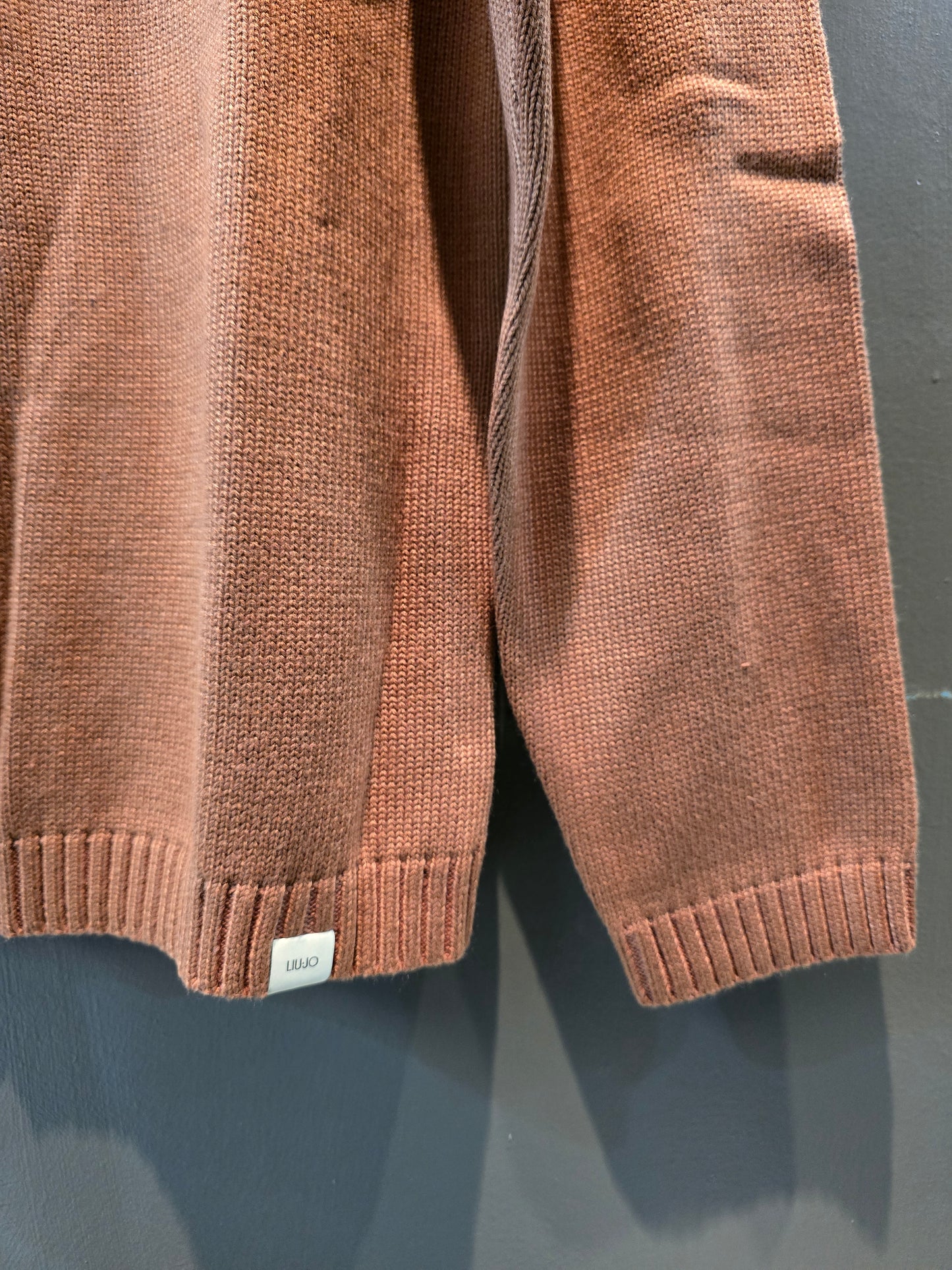 Maglia Dolcevita Media Pesantezza Biscotto Marrone Beige