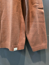 Carica l'immagine nel visualizzatore di Gallery, Maglia Dolcevita Media Pesantezza Biscotto