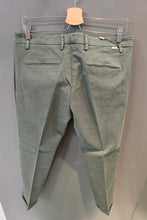 Carica l'immagine nel visualizzatore di Gallery, Pantalone Canvas Cotone Chinos Tasche Filetto Verde Militare