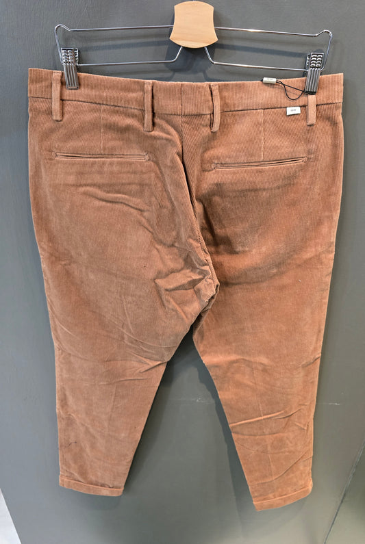 Pantalone Velluto Millerighe Chinos Tasche Filetto Dietro Tabacco