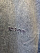 Carica l'immagine nel visualizzatore di Gallery, Camicia Coreana Jeans Lavaggio Medio