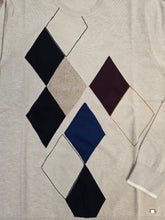 Carica l'immagine nel visualizzatore di Gallery, Maglia Paricollo Viscosa Rombi Colorati Base Beige