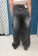 Carica l'immagine nel visualizzatore di Gallery, Jeans Tessuto Fermo Mom Fit