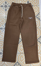Carica l'immagine nel visualizzatore di Gallery, Jogger Felpa Felpata Dritto Senza Polsino Caffè