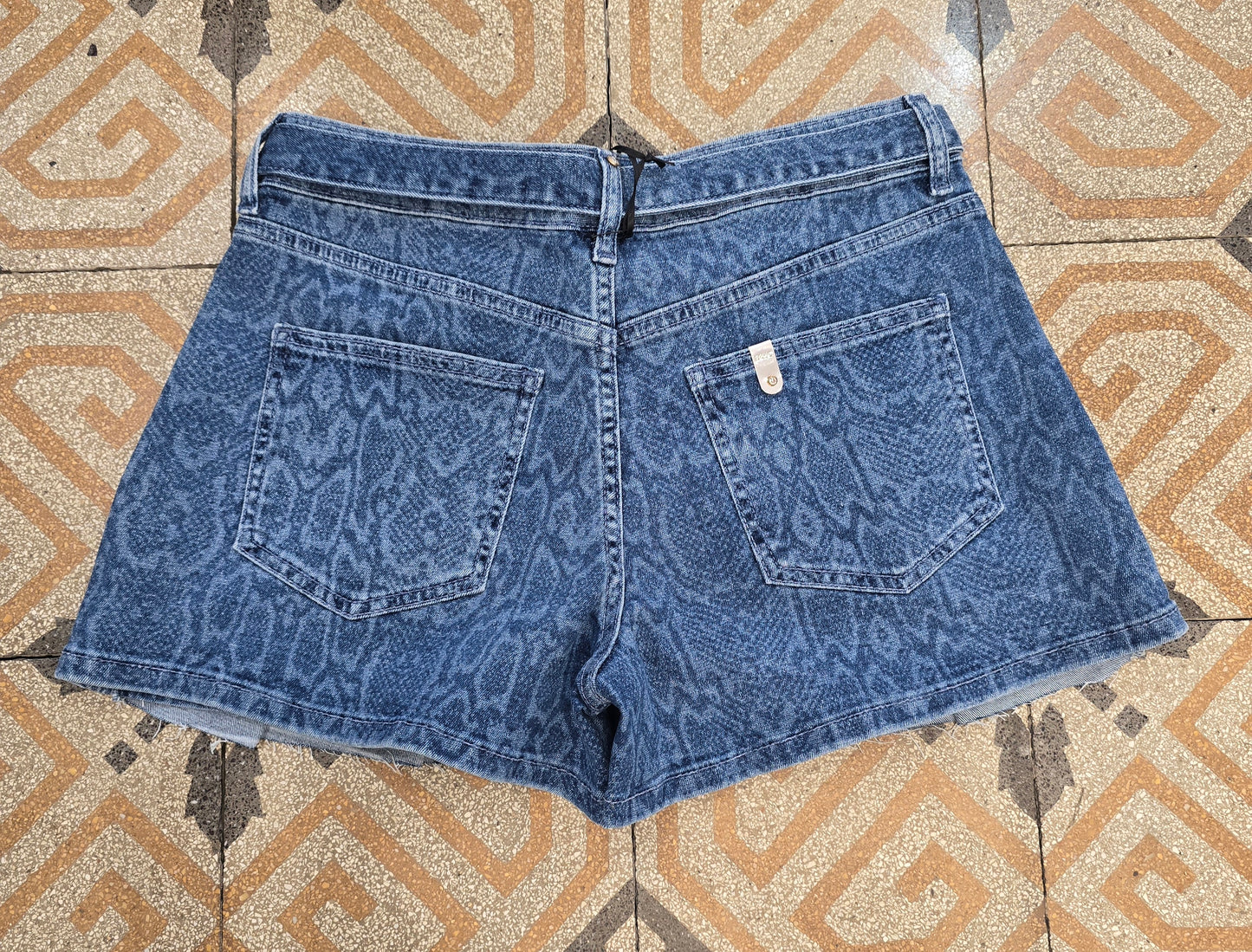 Shorts Denim Effetto Pitonato Taglia 42