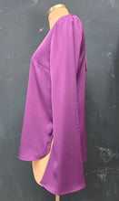 Carica l'immagine nel visualizzatore di Gallery, Blusa Viscosa Viola Manica Svasata Taglia 42