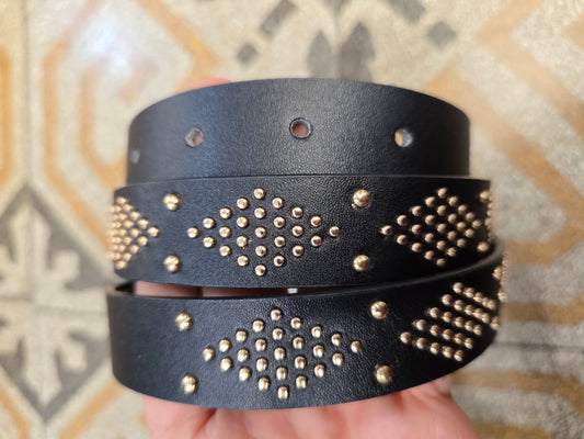 Cintura Ecopelle Nera Borchie Dorate Taglia Unica