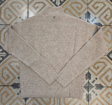 Carica l'immagine nel visualizzatore di Gallery, Maglia Dolcevita Costine Strass Dorati Camel