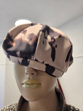 Carica l'immagine nel visualizzatore di Gallery, Cappello Tessuto Basco Animalier