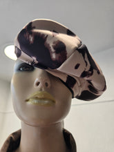 Carica l'immagine nel visualizzatore di Gallery, Cappello Tessuto Basco Animalier
