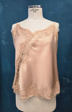 Carica l'immagine nel visualizzatore di Gallery, Top Raso Sottoveste Spallini Regolabili