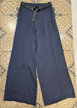 Carica l'immagine nel visualizzatore di Gallery, Pantalone Raso Palazzo Elastico Cinturino Blu