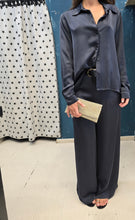 Carica l'immagine nel visualizzatore di Gallery, Pantalone Raso Palazzo Elastico Cinturino Blu