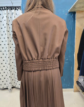 Carica l'immagine nel visualizzatore di Gallery, Giacca Bomber Spilla Oro Spalline Imbottite Oversize