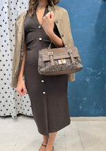 Carica l'immagine nel visualizzatore di Gallery, Borsa Media Panno Spigato Ecopelle Moro