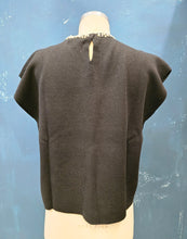 Carica l'immagine nel visualizzatore di Gallery, Gilet Paricollo Maglia Perle Strass Collo