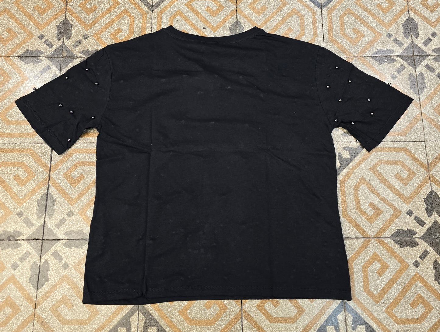 T-Shirt Paricollo Perle Argentate Pois