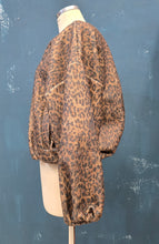 Carica l'immagine nel visualizzatore di Gallery, Bomber Pannetto Animalier