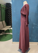 Carica l'immagine nel visualizzatore di Gallery, Abito Lungo Raso Scollo V Maniche 3/4