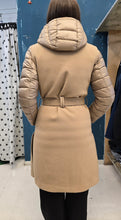 Carica l'immagine nel visualizzatore di Gallery, Piumino Lungo Due Pezzi Gilet Panno