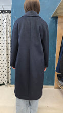 Carica l'immagine nel visualizzatore di Gallery, Cappotto Doppiopetto Lungo Panno Blu Spilla