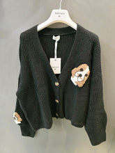 Carica l'immagine nel visualizzatore di Gallery, Cardigan Coste Ricamo Cane