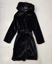 Carica l'immagine nel visualizzatore di Gallery, Cappotto Lungo Ecopelliccia Cappuccio Cintura