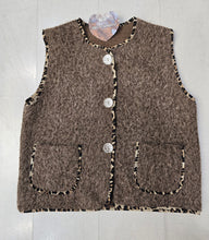 Carica l'immagine nel visualizzatore di Gallery, Gilet Lana Cotta Abbottonato