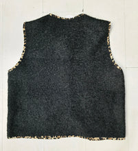 Carica l'immagine nel visualizzatore di Gallery, Gilet Lana Cotta Abbottonato