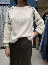 Carica l'immagine nel visualizzatore di Gallery, Maglia Paricollo Costa Larga Manica Bombata Greca Bianca