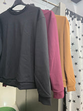Carica l'immagine nel visualizzatore di Gallery, Felpa Paricollo Scuba Morbida