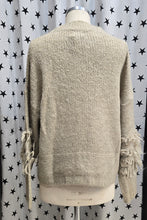 Carica l'immagine nel visualizzatore di Gallery, Maglia Calda con Frange sulle Maniche