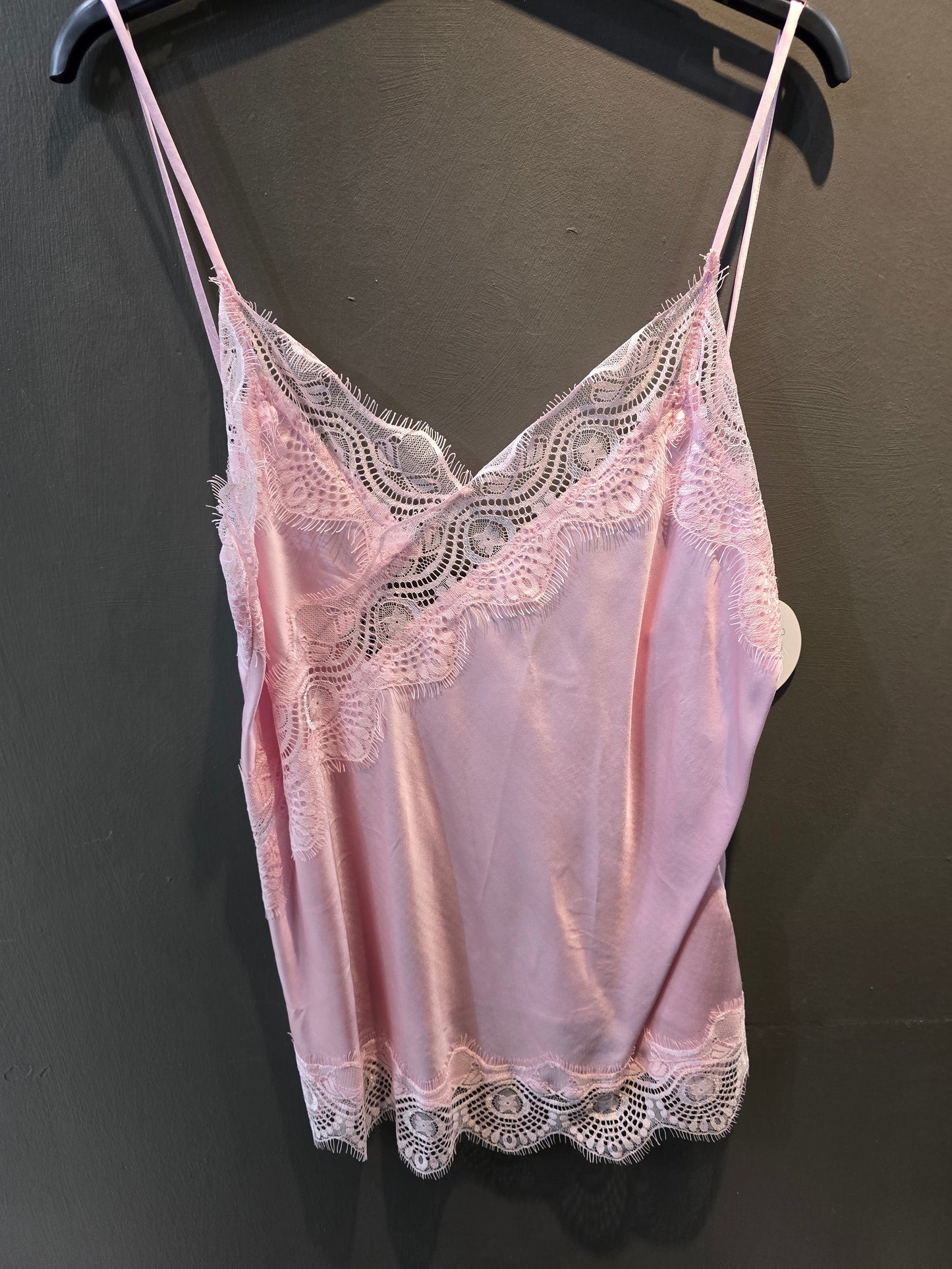Top Donna Raso Pizzo