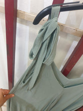 Carica l&#39;immagine nel visualizzatore di Gallery, Jumpsuit
