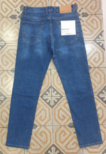 Carica l&#39;immagine nel visualizzatore di Gallery, Jeans strappo

