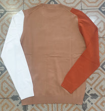 Carica l&#39;immagine nel visualizzatore di Gallery, Maglia fantasia
