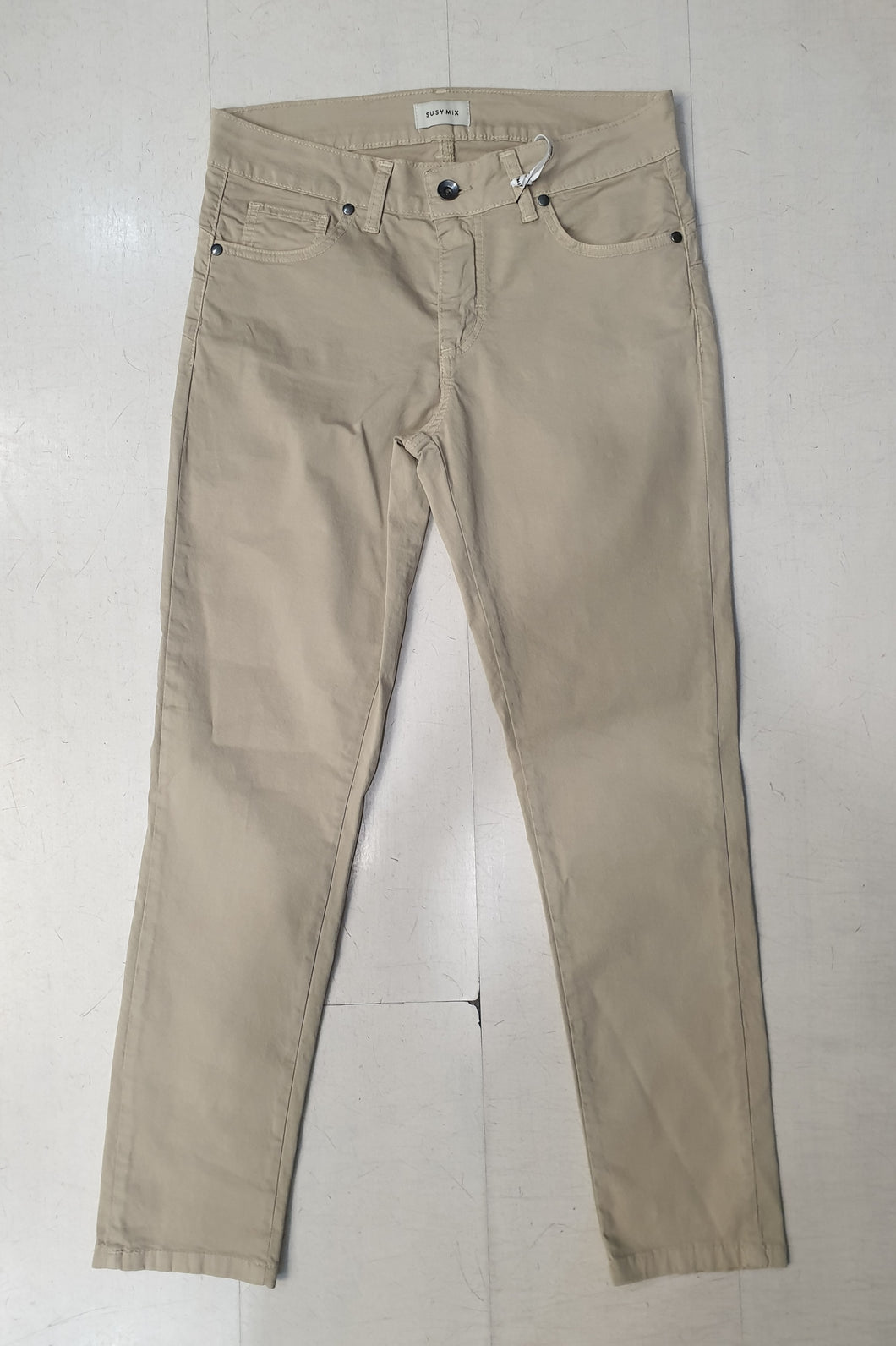 Pantalone sigaretta