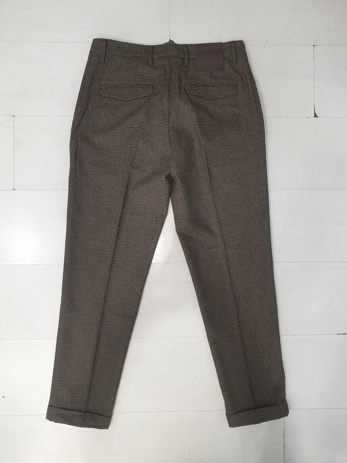 Pantalone check