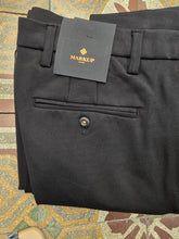 Carica l&#39;immagine nel visualizzatore di Gallery, Pantalone chinos
