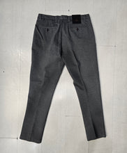 Carica l&#39;immagine nel visualizzatore di Gallery, Pantalone chinos

