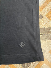 Carica l&#39;immagine nel visualizzatore di Gallery, T-Shirt basic
