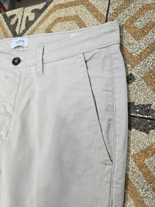 Pantalone chinos