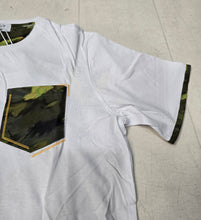 Carica l&#39;immagine nel visualizzatore di Gallery, T-Shirt taschino
