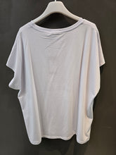 Carica l&#39;immagine nel visualizzatore di Gallery, T-Shirt curvy
