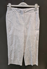 Carica l&#39;immagine nel visualizzatore di Gallery, Pantalone sangallo
